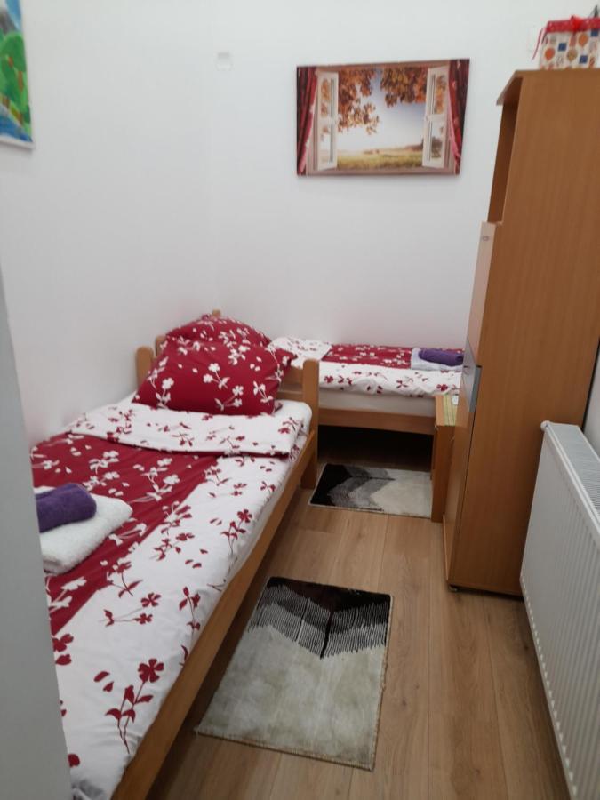 Apartman Lela Вършац Екстериор снимка