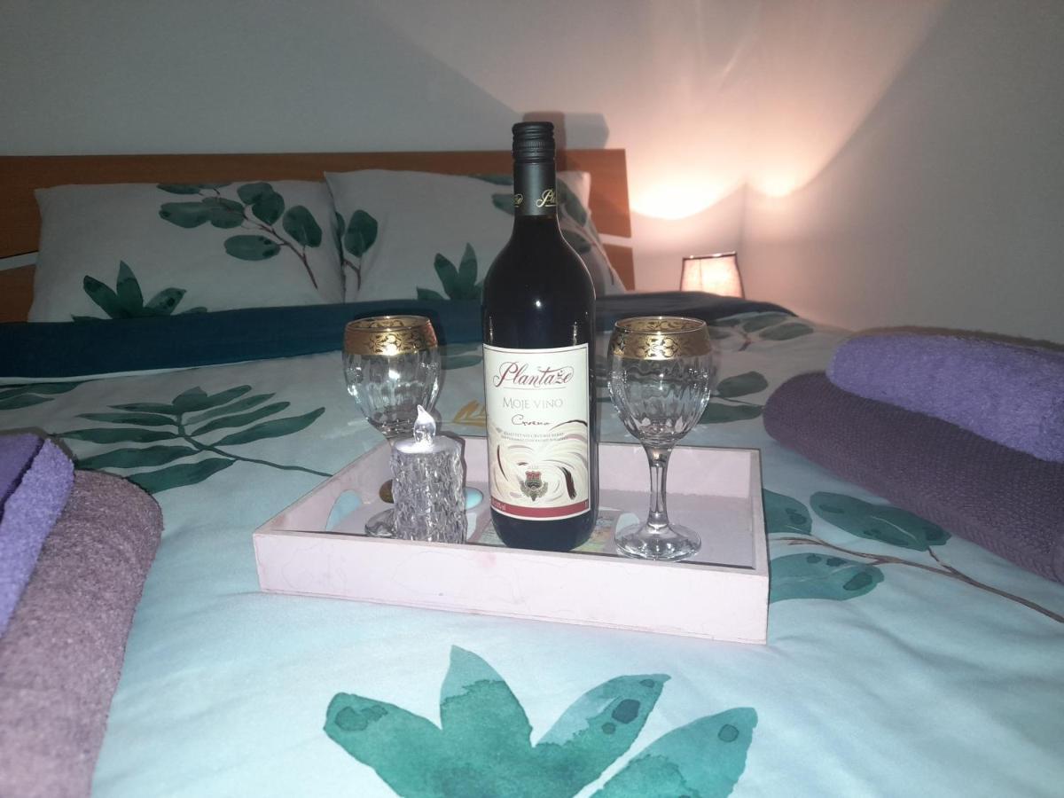 Apartman Lela Вършац Екстериор снимка
