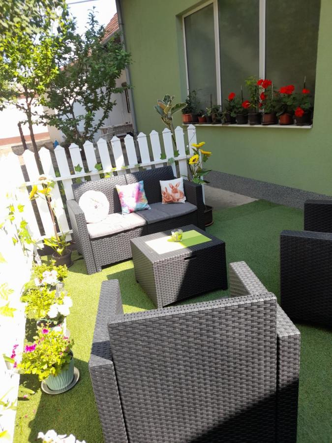 Apartman Lela Вършац Екстериор снимка